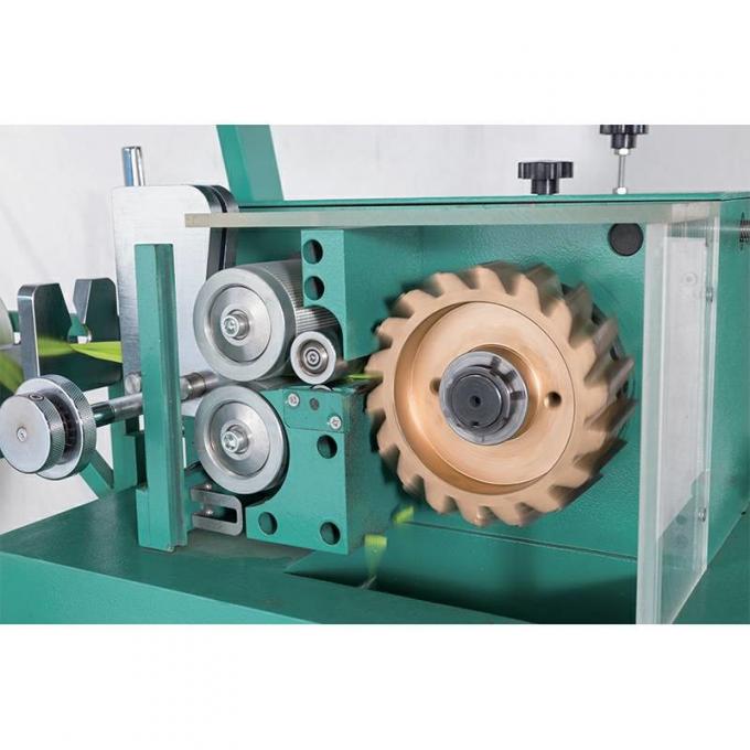 粒状化 5.5KW のための機械シュレッダーをリサイクルするペット LDPE のフィルム 0